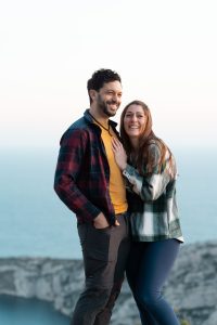 couple de voyageur en fourgon aménagé