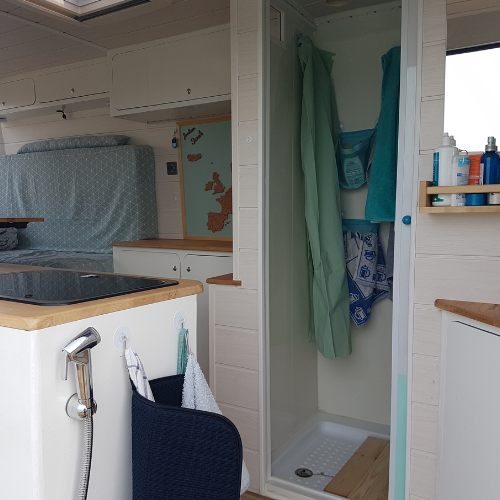 douche DIY dans un van aménagé